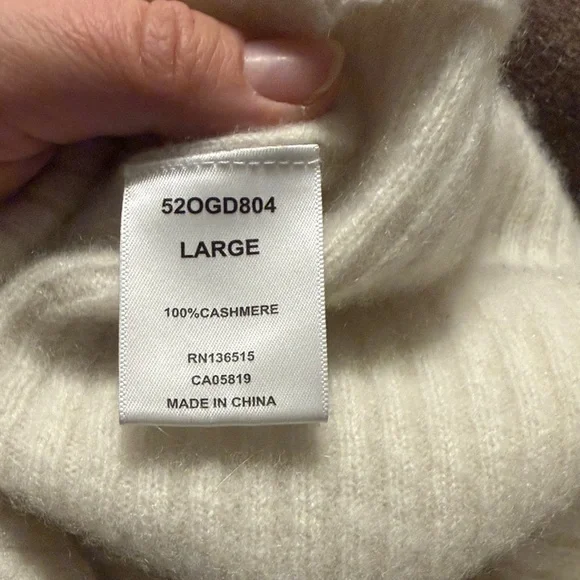 Chic Beige Ribbed 100% cashmere Tank Top - Picture 6 of 6